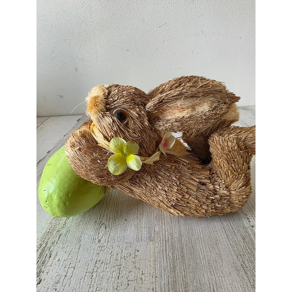 Vintage bottle brush Easter bunny rabbit egg spring sisal figurine decor‎